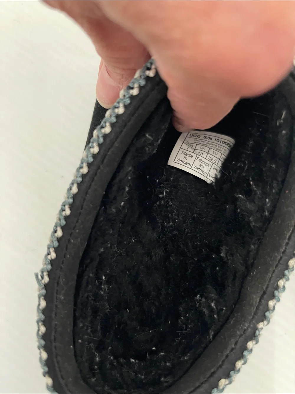 UGG WINTER TASMAN SLIPPERS KIDS SIZE 1 (3-8 Yrs)